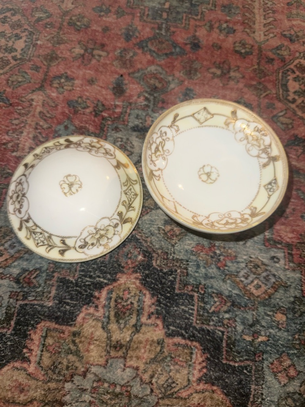 Gold Floral Accent Bowls - Elegant White and Gold Decorative Set